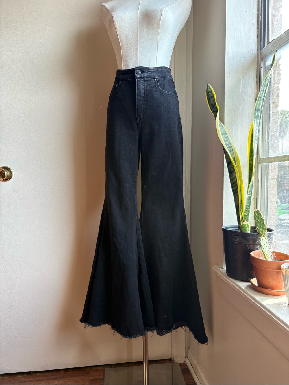 We the free ma cherie high rise tie back flare bell bottom‎ jeans